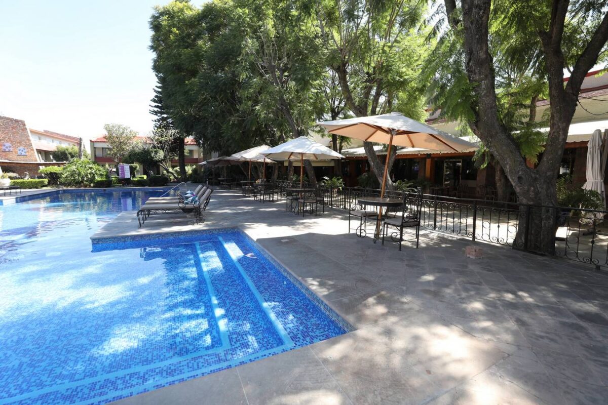 Alberca Hotel Real de Minas Tradicional, Hotel en Santiago de Querétaro