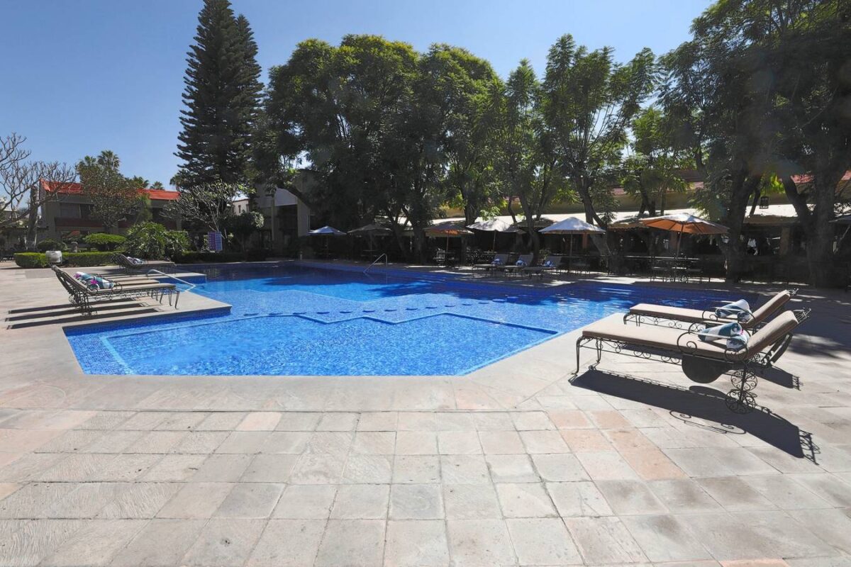 Alberca Hotel Real de Minas Tradicional, Hotel en Santiago de Querétaro