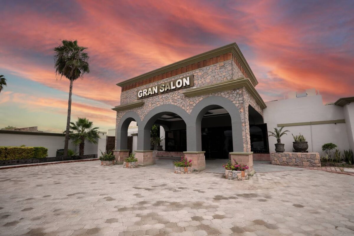 Salones Hotel Real de Minas Tradicional, Hotel en Santiago de Querétaro